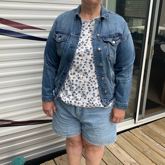 American Eagle Jean Jacket Classic style - Picture 3 of 10